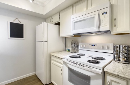 Mesa Grande Condo | AZ Sunset-PRIME location-Tempe-Mesa-Phoenix-Close to Freeways- King Bed!