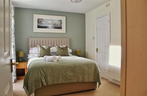 Keswick House | Azalea