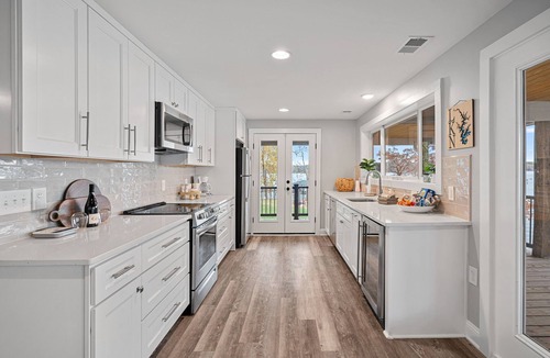 Lake Norman of Catawba House | Azalea Point by SoCharm | Quaint Lakefront Retreat