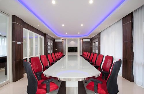 Oro Oro Ombo Villa | Azcarya Villa