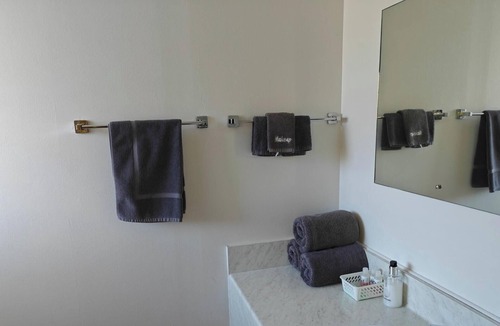 Palmerston North Hotel | Aztec Motel