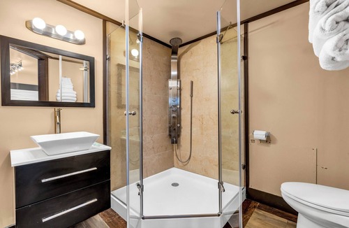 Seaside Heights Hotel | Aztec Ocean Resort