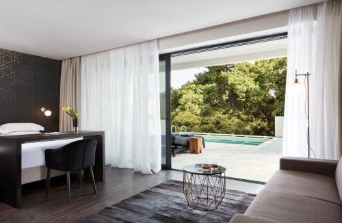 Vouliagmeni Hotel | Azur Hotel