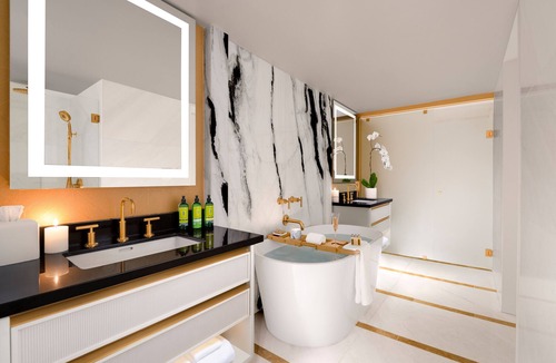 Central Hotel | AZUR Legacy Collection Hotel