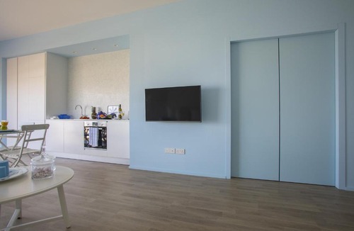 Pernera Apartment | Azure Beachfront Suite