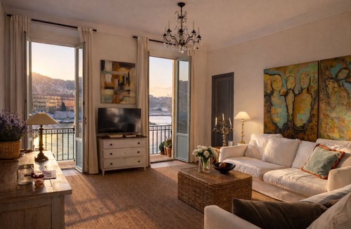 Quartier du Port Apartment | Azure Ocean panoramic Getaway
