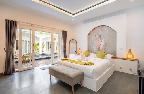 Padonan Hotel | Azure Suites