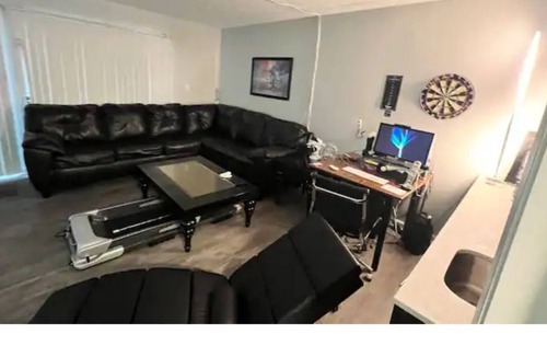 Indianapolis House | Azure Tri-Level Vaulted Luxury Loft Home Sleeps 12
