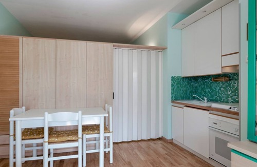 Colombare House | Azzurra Suite - studio apartment with WiFi pool and air conditioning