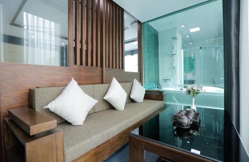 Bai Chay Hotel | Bảo Hân Hotel