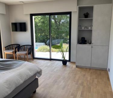 Tour-de-Faure Bed & Breakfast | B and B 46