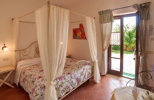 Saturnia Bed & Breakfast | B&B 8380