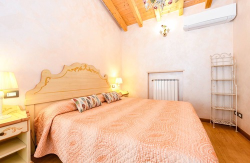Lugana Bed & Breakfast | B&B America