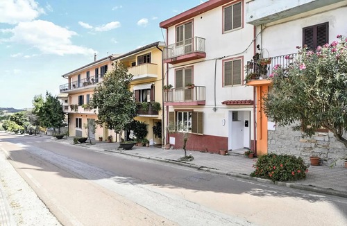 Loceri Apartment | B&B AniMo