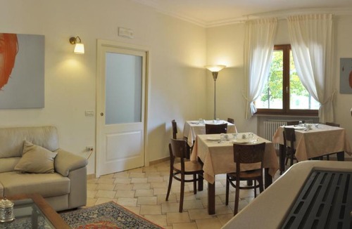 Quartiere Fiorenzuola Bed & Breakfast | B&B Antico Sentiero