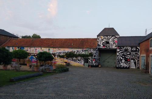 Hannut House | B&B at Haras Petit-Hallet