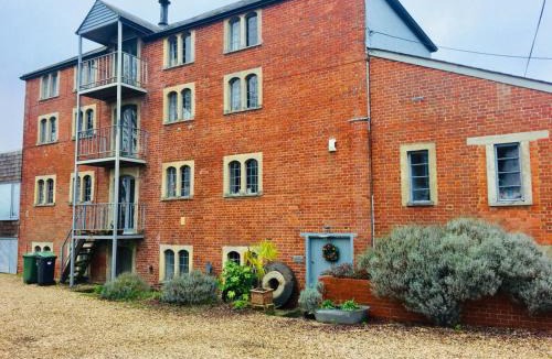 Worton Bed & Breakfast | B&B at The Old Mill