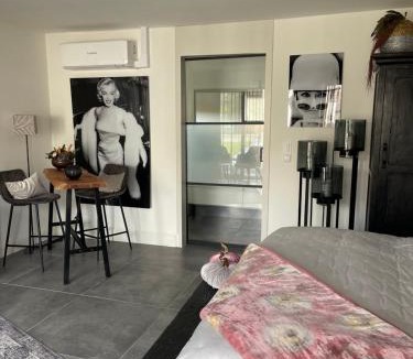 Oostvoorne Bed & Breakfast | B&B Bubbles&Bites