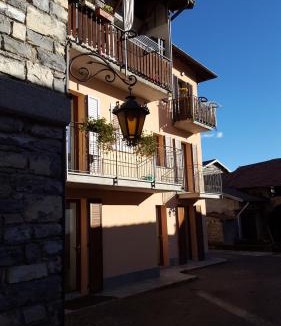 Lanzo d'Intelvi Bed & Breakfast | B&B CA'SUANA