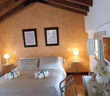 Old Town Bed & Breakfast | B&B Casa del Teatro