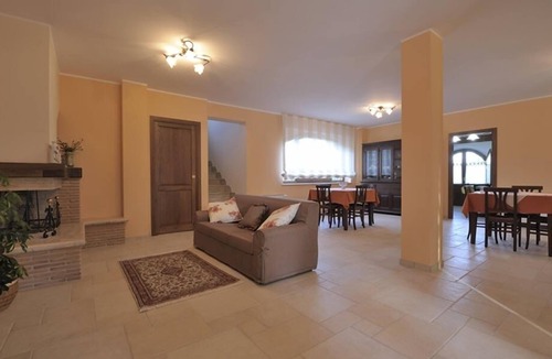 Scurcola Marsicana Bed & Breakfast | B & B Casale Frezzini