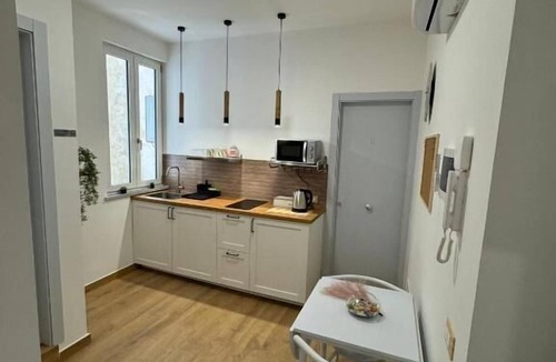 Corso dei Mille - Sant'Erasmo Bed & Breakfast | B&B Central Station