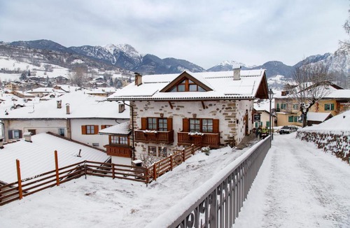 Castello-Molina di Fiemme Bed & Breakfast | B.& B. Corradini