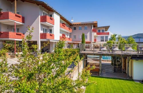 Tramin Hotel | B&B Garni Erika