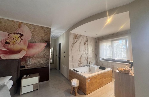Rose Bed & Breakfast | B&B Golden House & spa