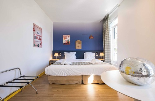 Brides-les-Bains Hotel | B&B HOME Brides-Les-Bains Les 3 Vallées