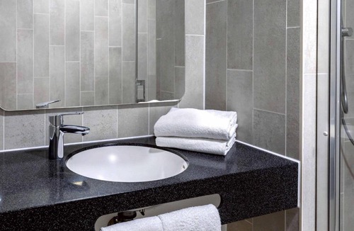 Karlsdorf Hotel | B&B HOTEL Bruchsal-Karlsdorf