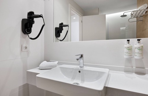 Castro Urdiales Hotel | B&B Hotel Castro Urdiales