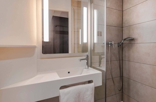 Cholet Hotel | B&B HOTEL Cholet Nord