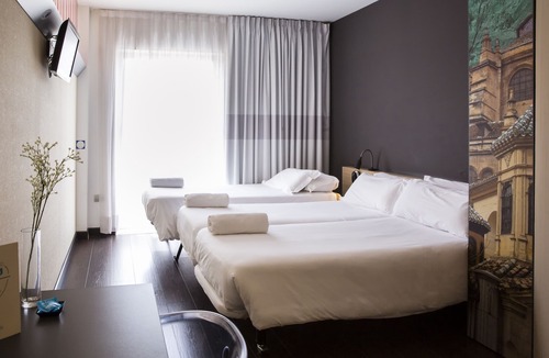 Pulianas Hotel | B&B Hotel Granada