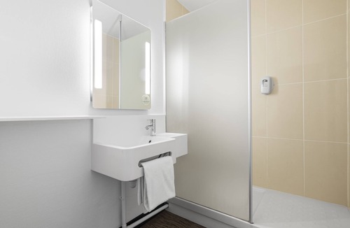 Part Dieu - Bir Hakeim Hotel | B&B HOTEL Lyon Centre Part-Dieu Gambetta