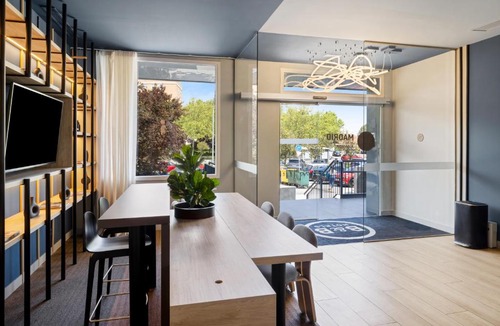 Suroeste Hotel | B&B HOTEL Madrid Alcorcón