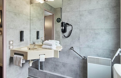 Chelles Hotel | B&B HOTEL Marne-la-Vallée Chelles