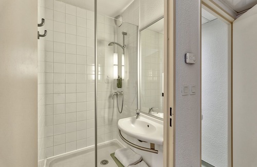 Saint-Victor Hotel | B&B HOTEL Montluçon Saint-Victor