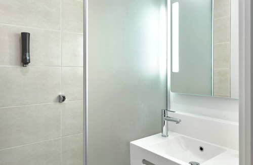 Meudon Hotel | B&B HOTEL Paris Meudon Vélizy