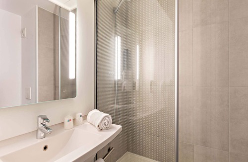 Quartier Pasteur Hotel | B&B HOTEL Rouen Centre Rive Droite