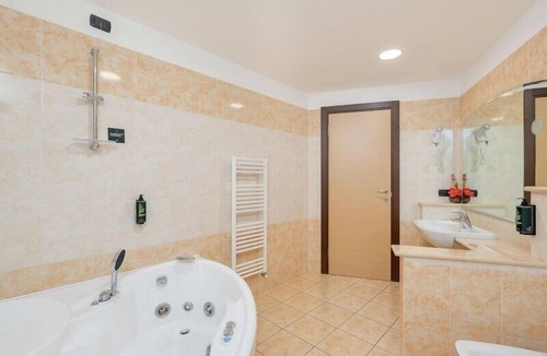 Settimo Torinese Hotel | B&B Hotel Settimo Torinese