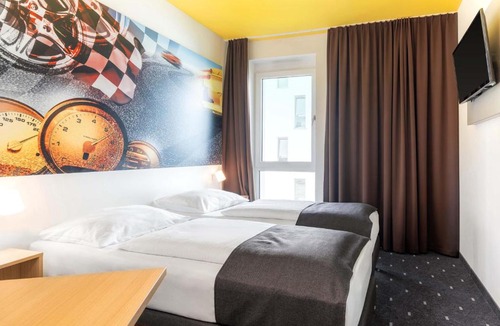 Stuttgart Hotel | B&B Hotel Stuttgart-Zuffenhausen