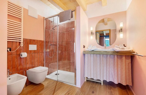 Drena Bed & Breakfast | B&B I Maroneri – Ciliegio Room with Mountain View