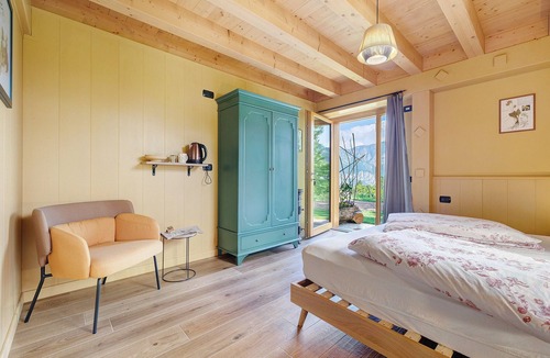 Drena Bed & Breakfast | B&B I Maroneri – Sambuco Room with Mountain View