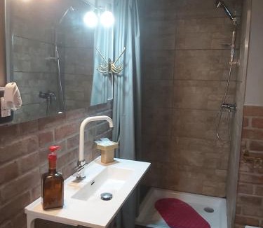Pietra Marazzi House | B&B La Corte Dei Samidagi