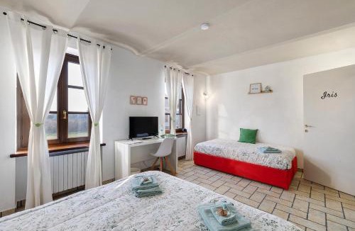 Tigliole Bed & Breakfast | B B La Rugiada