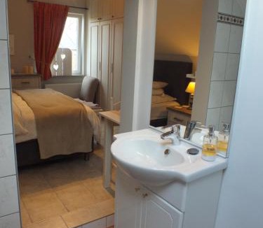Hannut Bed & Breakfast | B&B Le Club de la Source chambres d'hotes