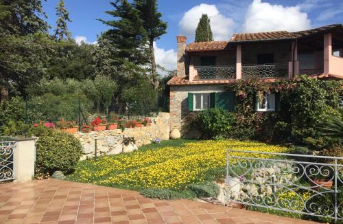Montemarcello Bed & Breakfast | B&B Le Palme