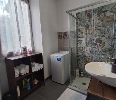 Dormelletto Bed & Breakfast | B&B Lupita