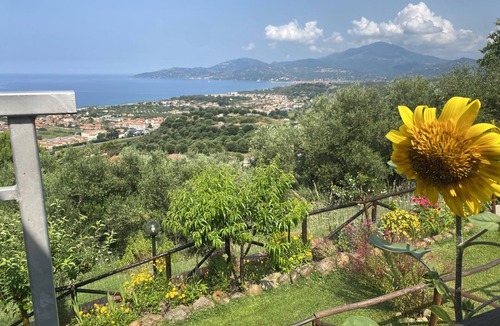 Marina di Ascea Bed & Breakfast | B&B Relais da Clorinda belvedere room 3.5 km from the sea